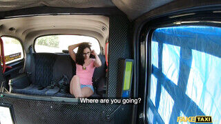 Fake Taxi - Nikki Fox a magyar tini csajszi