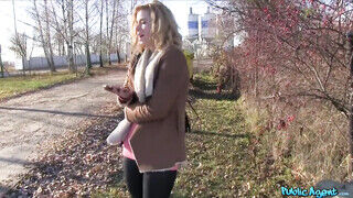 Chrissy kúrel pénzért a pornó ügynökkel