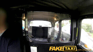 FakeTaxi - Jaye Rose a hatalmas tőgyes tini