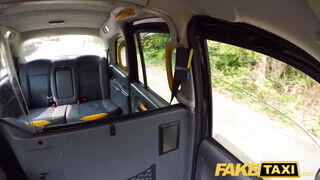 Fake Taxi - Barbie Sins popsiba kefélve