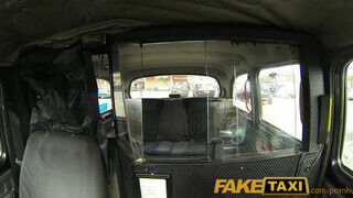 FakeTaxi - Tiffany Naylor a fiatal tini szuka