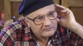 George Bácsi tini csajt kúr