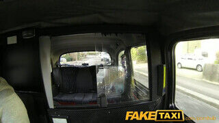 FakeTaxi - Csöcsös félvér szuka meghágva