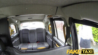 Fake Taxi - Csöcsös tetkós milf bekúrva