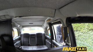 Fake Taxi - Lexi Lou segge is megdugva