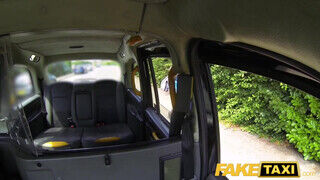 Fake Taxi - Brooke Jameson segg lyukba reszelve