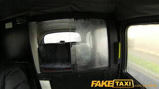 FakeTaxi - Világos Szőke hatalmas popós pipi meghágva