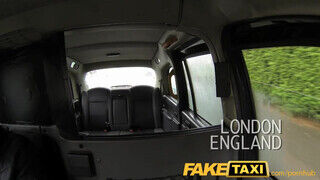 FakeTaxi - gigászi kannás világos szőke muff