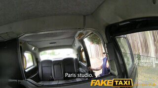 FakeTaxi - Gina Snake a szívdöglesztő tetkós milf