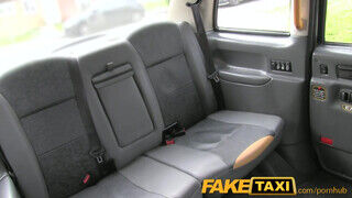 FakeTaxi - kettő perverz holland gádzsi
