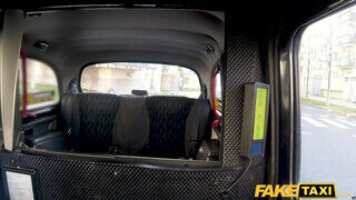 Fake Taxi - 19 éves tini nőci kúrni akart