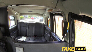Fake Taxi - Ava Austen análba is akarja