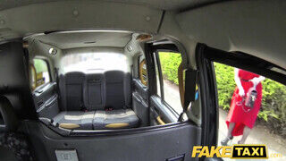 Fake Taxi - Zara DuRose engedi popsiba is