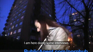 PublicAgent - Vivien engedi análba is egy pici pénzért cserébe
