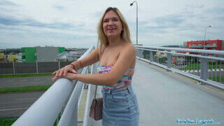 Public Agent - Irina Cage a termetes cicis cuki csajszika