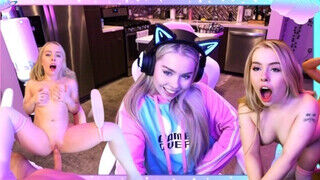 Haley Spades a csábos gamer gádzsi