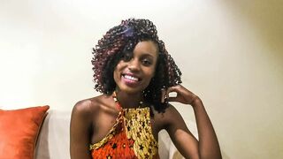 Mosolygós csoki csinibaba pov castingon keményen megbaszva