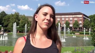 Német turista csaj kültéri anális szeretkezése