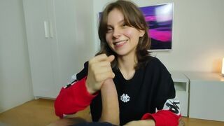 Tini amatőr kéjhölgy őrült arcra élvezés válogatása - forró szájba spriccelés és játék a gecivel!