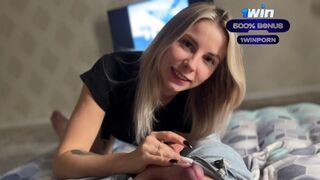 Amatőr világos szőke nőci vad szopikázása hatalmas fasszal
